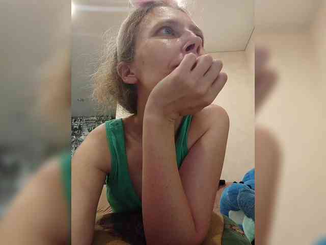 -Queen-Margo- webcam