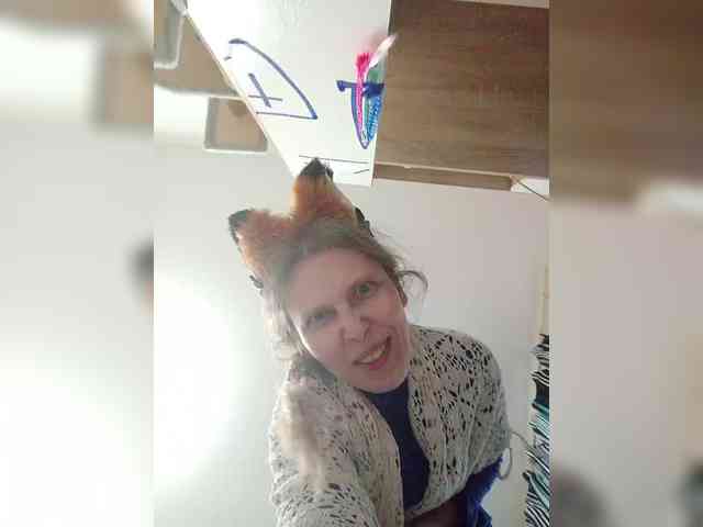 -Queen-Margo- webcam