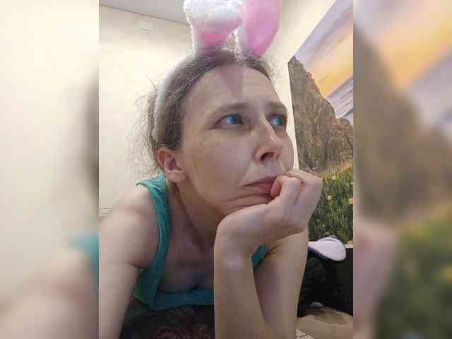 -Queen-Margo- webcam