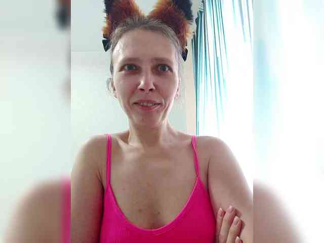 -Queen-Margo- webcam