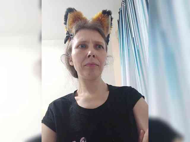 -Queen-Margo- webcam