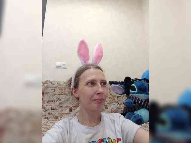 -Queen-Margo- webcam