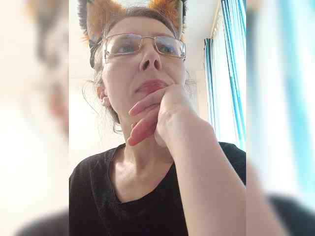 -Queen-Margo- webcam