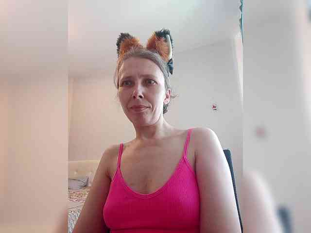 -Queen-Margo- webcam
