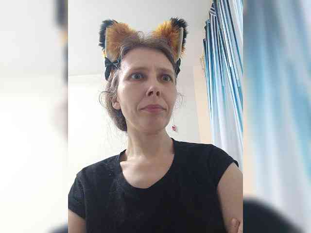 -Queen-Margo- webcam