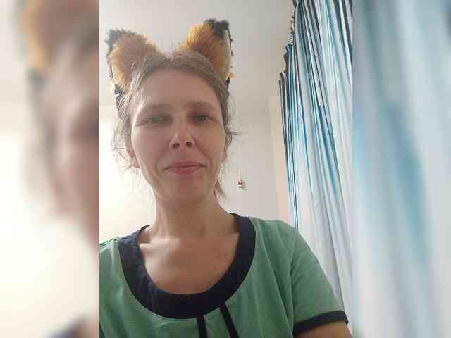 -Queen-Margo- webcam