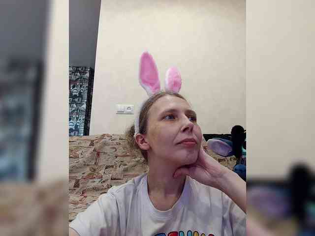 -Queen-Margo- webcam
