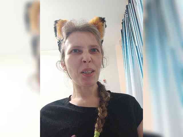 -Queen-Margo- webcam