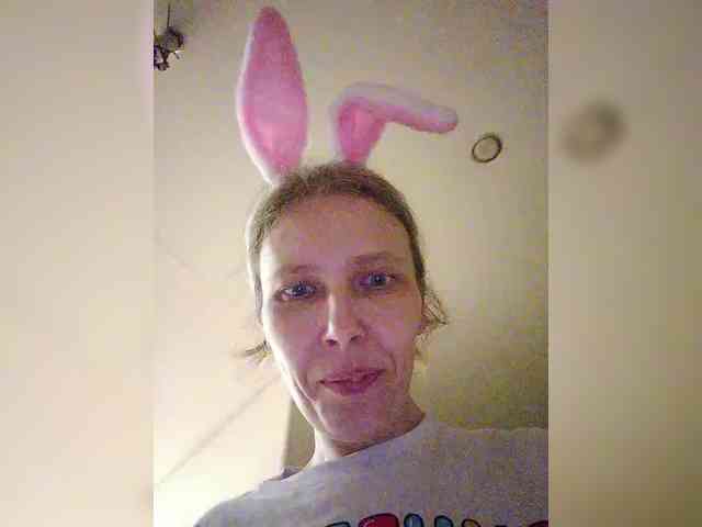 -Queen-Margo- webcam