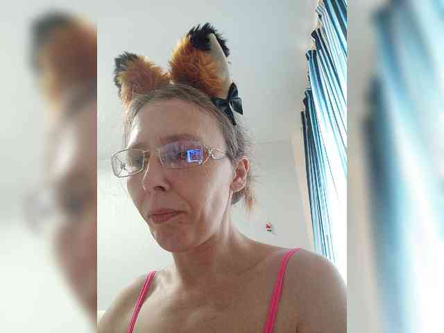 -Queen-Margo- webcam