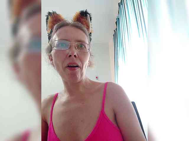 -Queen-Margo- webcam