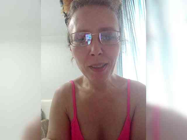 -Queen-Margo- webcam
