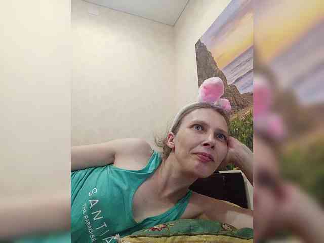 -Queen-Margo- webcam