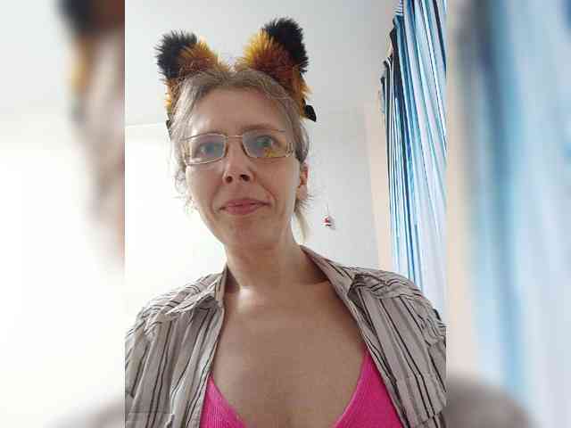 -Queen-Margo- webcam