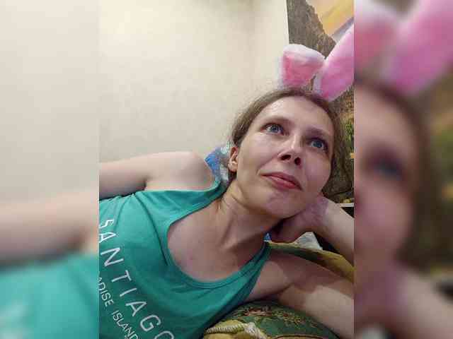 -Queen-Margo- webcam