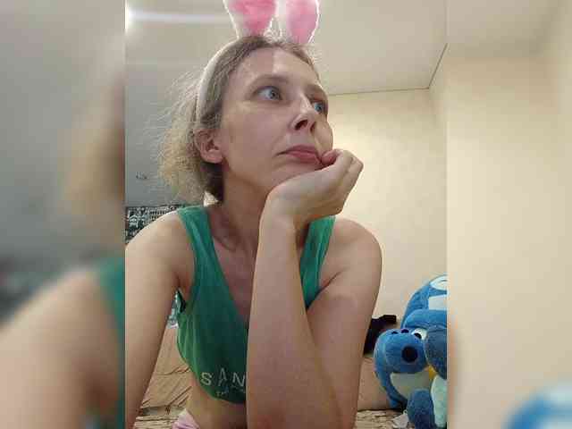 -Queen-Margo- webcam
