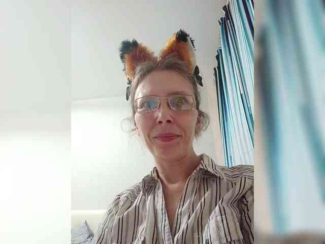 -Queen-Margo- webcam