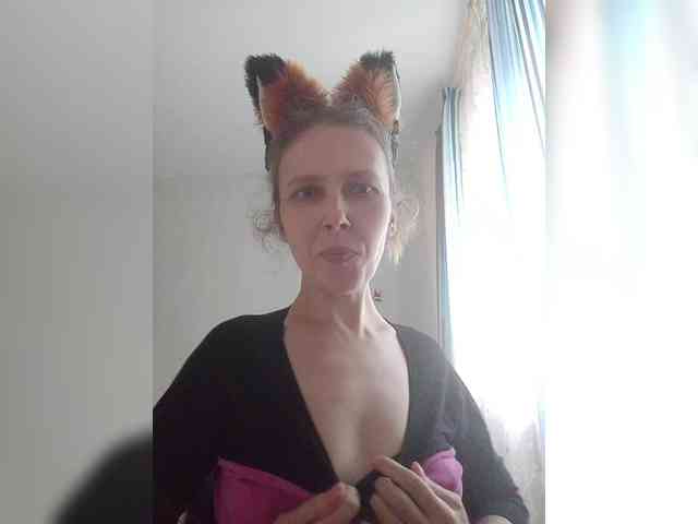 -Queen-Margo- webcam