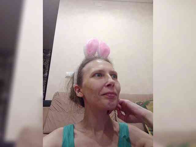 -Queen-Margo- webcam