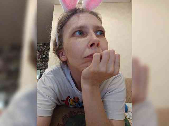 -Queen-Margo- webcam