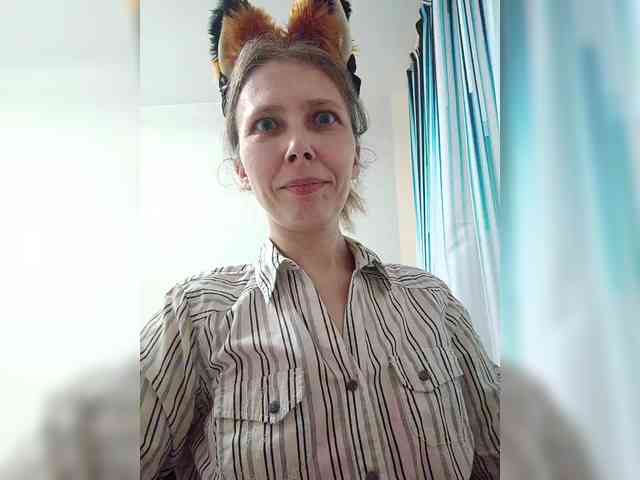 -Queen-Margo- webcam