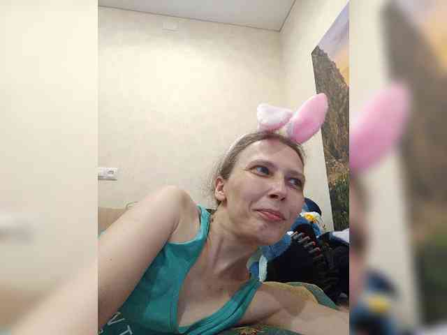 -Queen-Margo- webcam