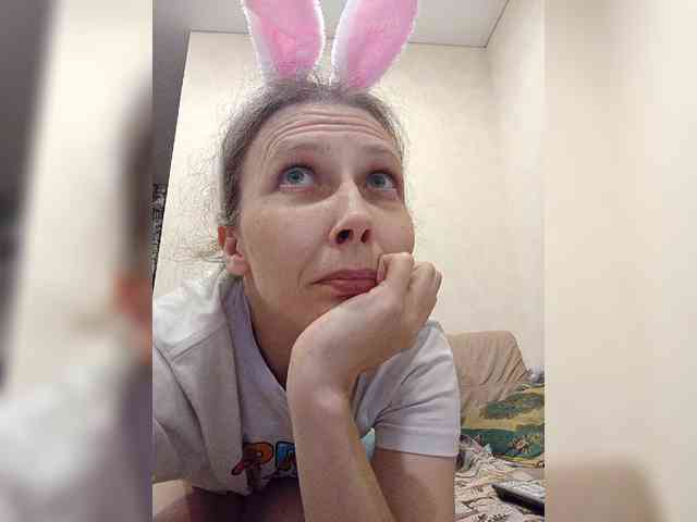 -Queen-Margo- webcam