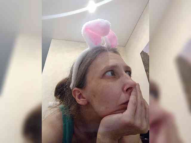 -Queen-Margo- webcam