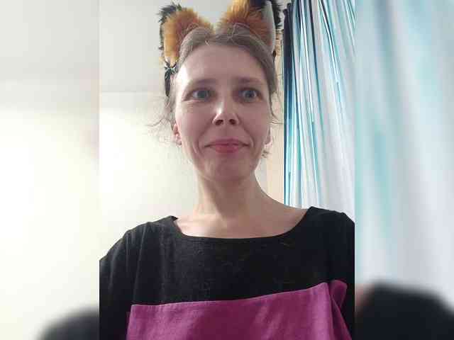 -Queen-Margo- webcam