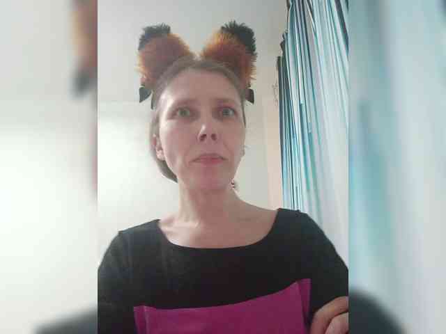 -Queen-Margo- webcam