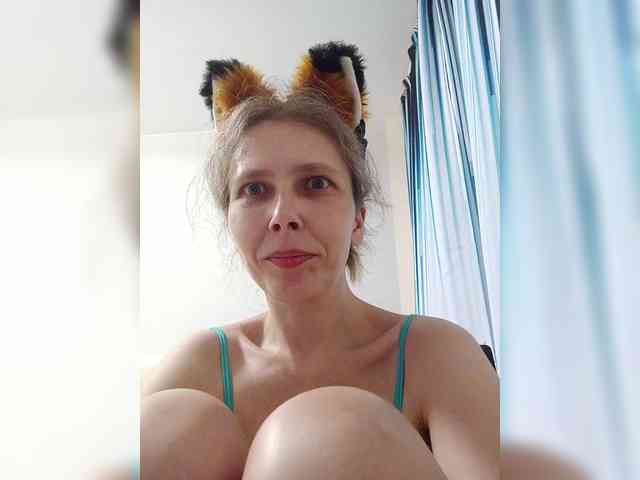 -Queen-Margo- webcam