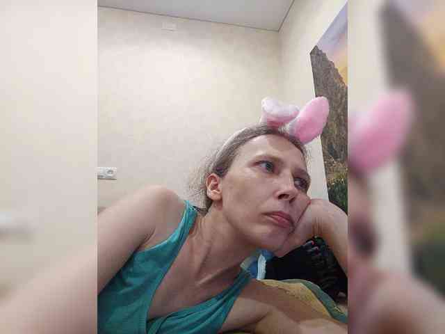 -Queen-Margo- webcam