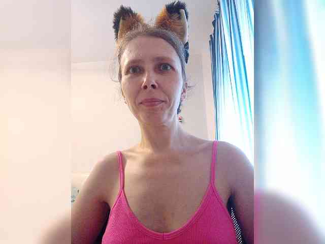 -Queen-Margo- webcam