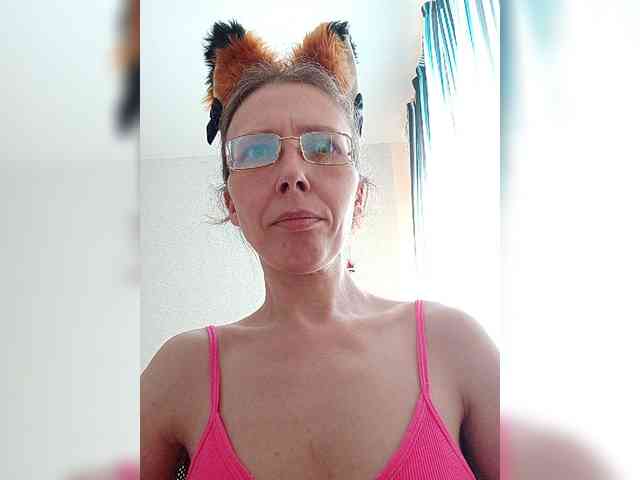 -Queen-Margo- webcam