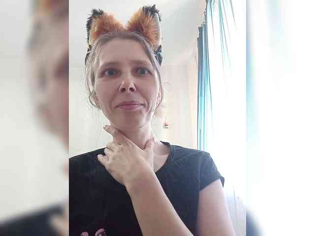 -Queen-Margo- webcam