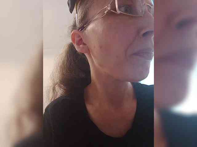 -Queen-Margo- webcam