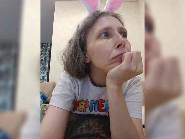 -Queen-Margo- webcam