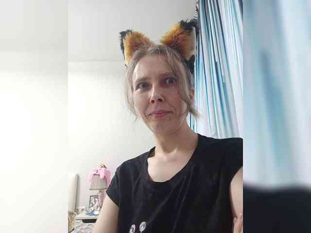 -Queen-Margo- webcam