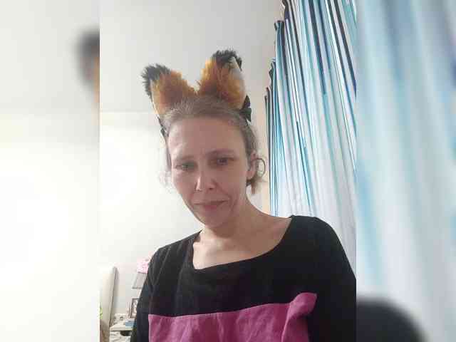 -Queen-Margo- webcam