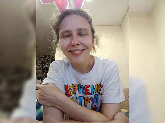 -Queen-Margo- webcam