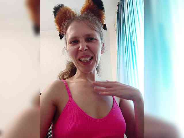 -Queen-Margo- webcam