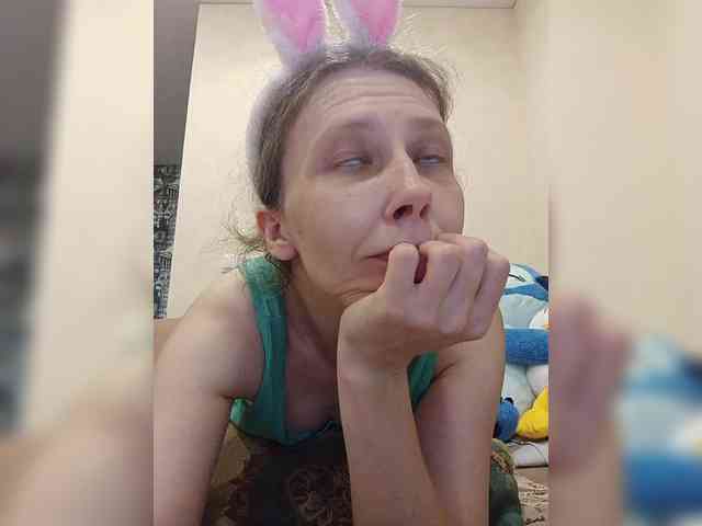 -Queen-Margo- webcam