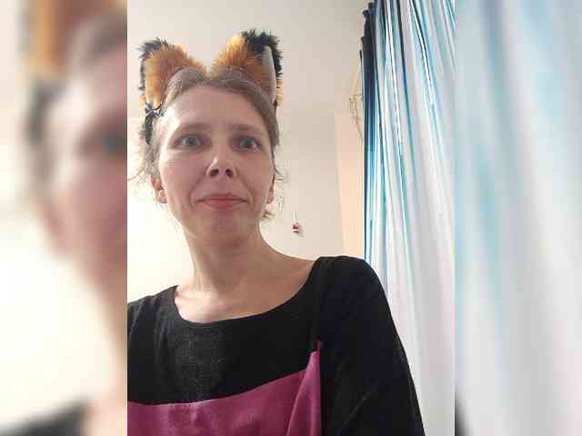 -Queen-Margo- webcam