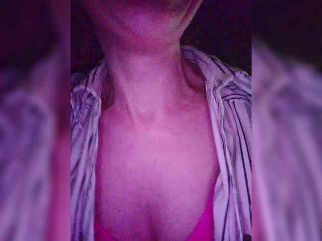 -Queen-Margo- webcam