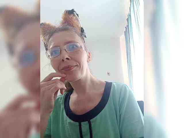 -Queen-Margo- webcam