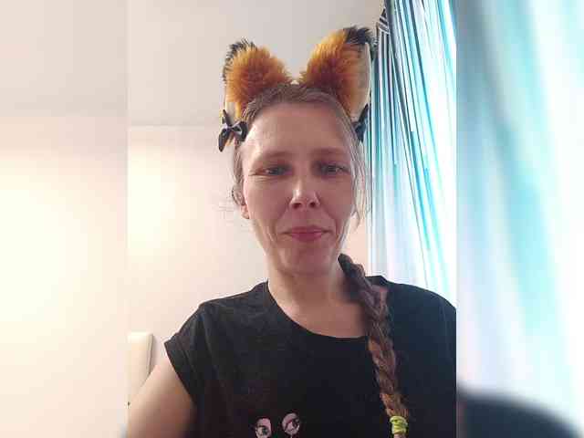 -Queen-Margo- webcam