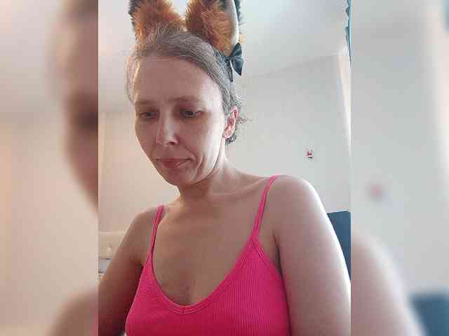 -Queen-Margo- webcam