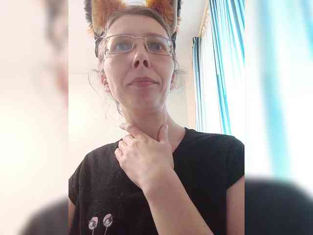 -Queen-Margo- webcam