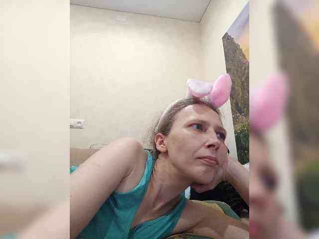 -Queen-Margo- webcam