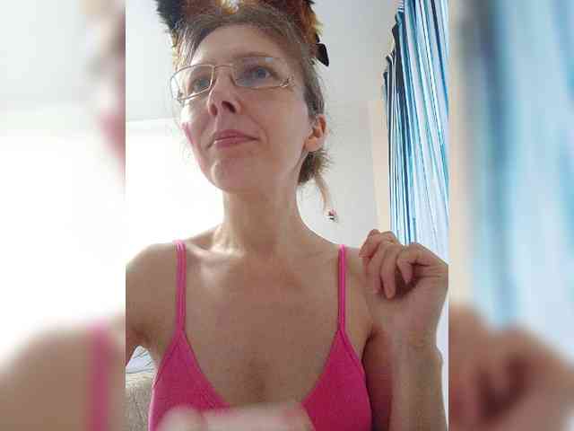 -queen-margo- Live Webcam on BongaCams
